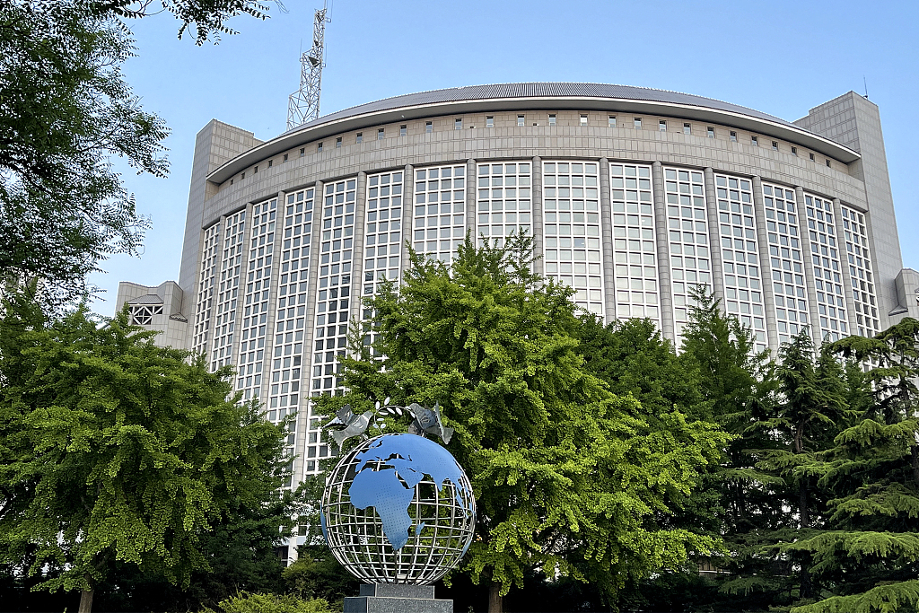 Wang Yi, Kazakistan ve Tacikistan'ı ziyaret edecek