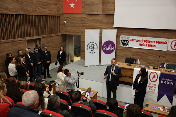 Muğla’da ''Kadına Yönelik Şiddet'' paneli düzenlendi<