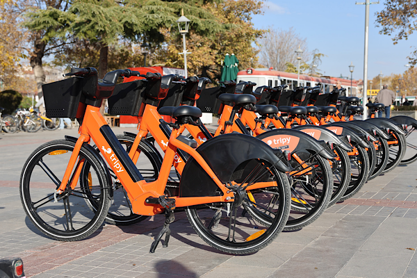 Konya’da paylaşımlı elektrikli bisiklet dönemi başladı<