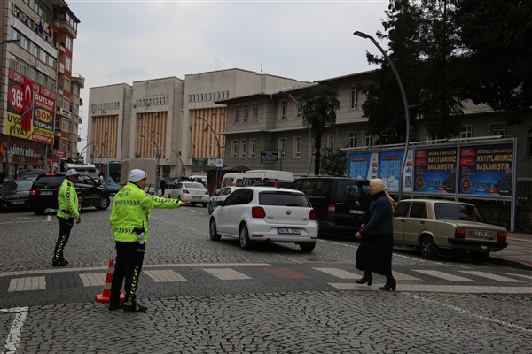 Rize'de okul çevrelerinde güvenlik tedbirleri alındı