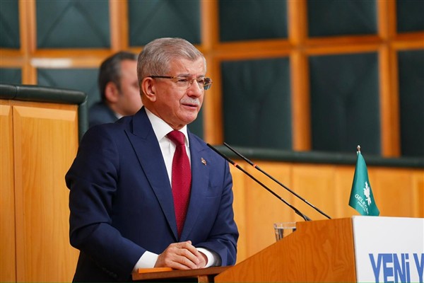 Davutoğlu, Kazakistan Cumhurbaşkanı Akhmetov ile görüştü