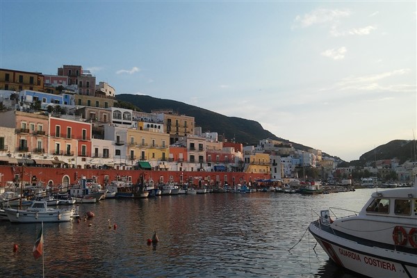 Dışişleri Bakanlığı'ndan on Yunan adasına vize uygulaması açıklaması