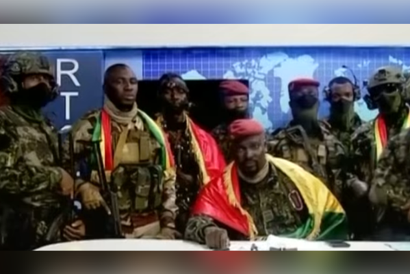 Gine'de devlet başkanlığı seçimlerini Mamady Doumbouya kazandı