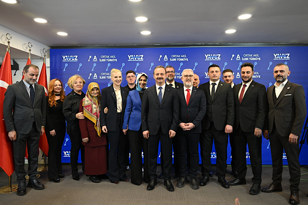 Ağıralioğlu: Kürt Türkmensiz, Türkmen Kürtsüz olmaz; Ama Türkmen de Kürt de Aposuz olur<