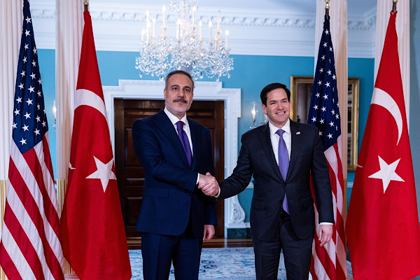 Türkiye Dışişleri Bakanı Fidan, ABD’li mevkidaşı Rubio ile bir araya geldi<