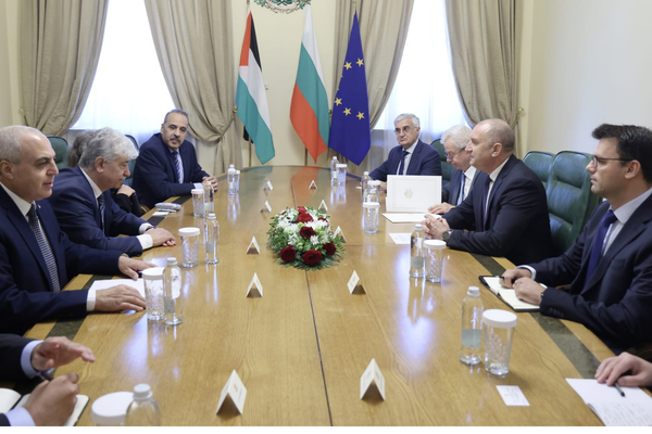  Başbakan Radev: Bulgaristan, Gazze ve Batı Şeria’daki gelişmeleri endişeyle izliyor<