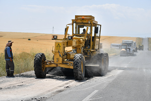  Kayseri'de kırsal yollar için 70 milyon TL'lik asfalt yatırımı yapıldı<