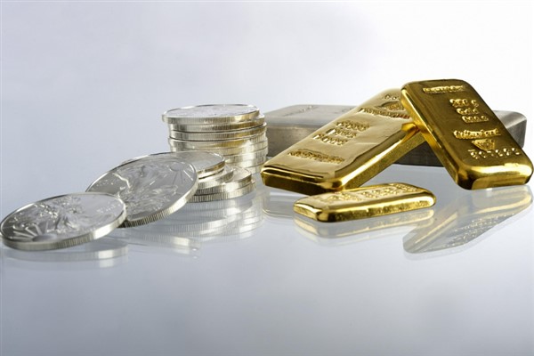 Altın ve gümüş yükseldi<