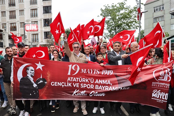 19 Mayıs Bayrampaşa'da etkinliklerle kutlandı