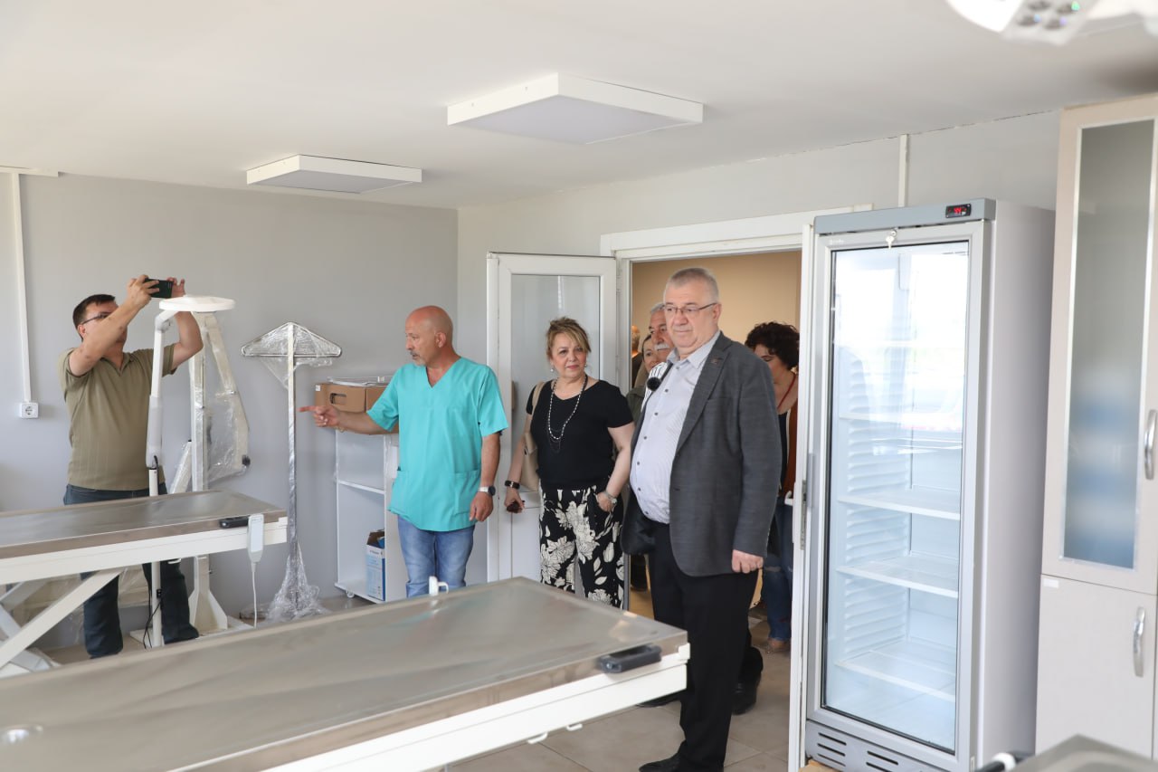 Edremit Belediyesi Sokak Hayvanları Bakım ve Rehabilitasyon Merkezi yeniden hizmete açıldı<