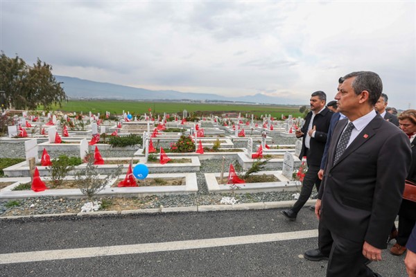 CHP Genel Başkanı Özel, Hatay'da ziyaretlerine devam ediyor