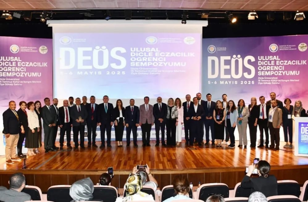 Ulusal Dicle Eczacılık Öğrenci Sempozyumu Dicle Üniversitesi'nde başladı<