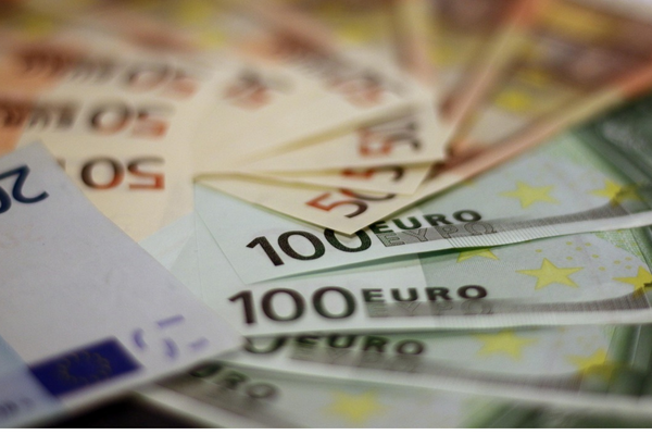 Bulgaristan'da sel mağdurlarına 77 bin euro'luk destek<