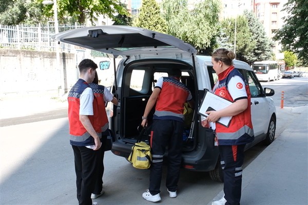 Esenyurt Belediyesi’nin kişisel bakım hizmetleri sürüyor <