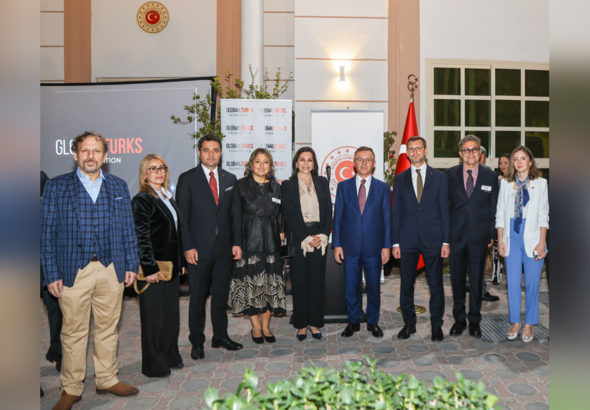 Global Turks Vakfı’nın Orta Doğu lansmanı Dubai’de gerçekleşti<