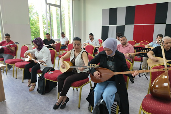 Kayseri'de belediye konservatuvarının yaz kursları başladı<