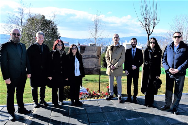 Bornova'da Gazimağusa Türk Maarif Koleji için KKTC Parkı'nda anma töreni düzenlendi