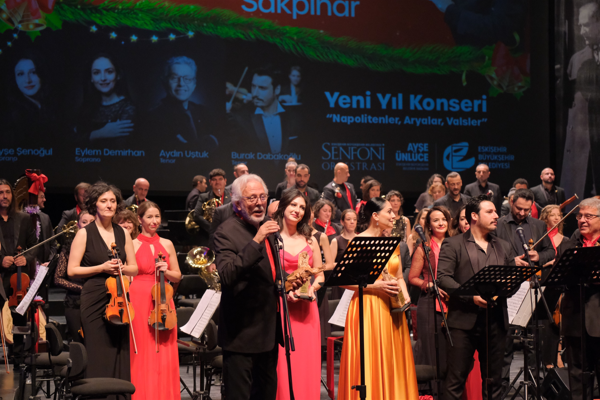 Eskişehir Büyükşehir Belediyesi Senfoni Orkestrası, konserler verdi