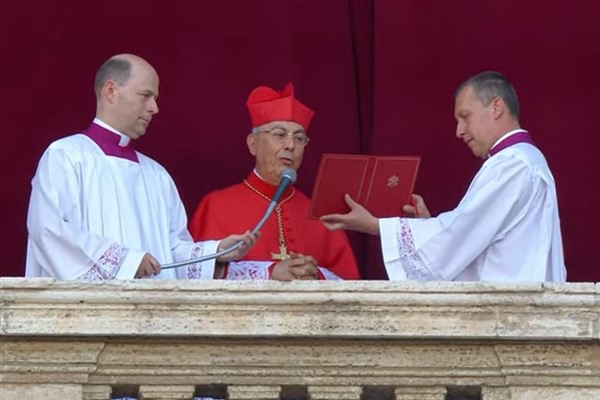 Yeni Papa Kardinal Robert Prevost<