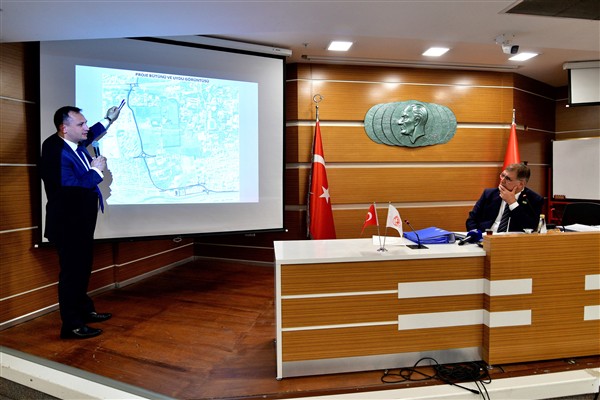 Bornova’nın geleceğine yönelik yatırımlar değelendirildi<