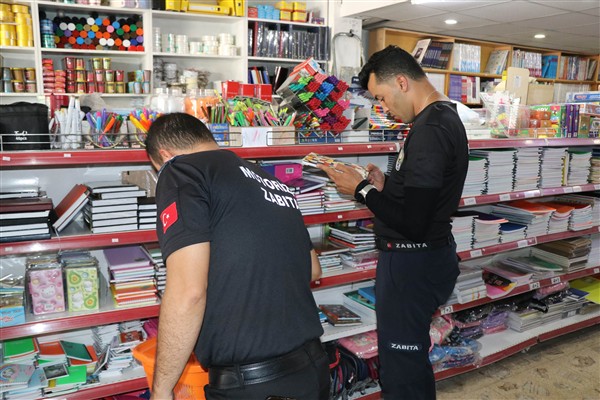 Haliliye’de zabıta ekiplerinden kırtasiyelerde denetim<