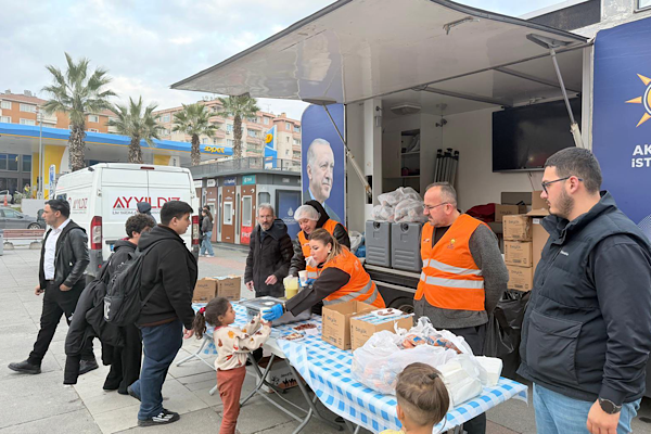 AK Parti İstanbul İl Başkanlığı’ndan Ramazan ayında çorba dağıtımı<