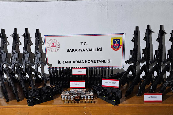 Sakarya’da silah kaçakçılığı operasyonu düzenlendi<