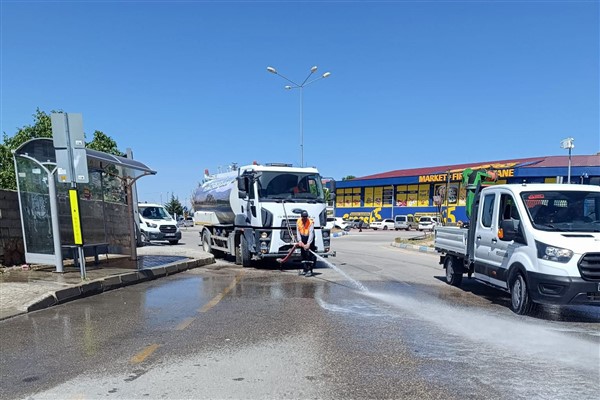 Van Büyükşehir'den bayram temizliği çalışması