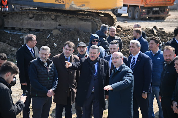 Başkan Genç, Uzunkum Yaşam Alanı Projesi için saha çalışmalarını başlattı