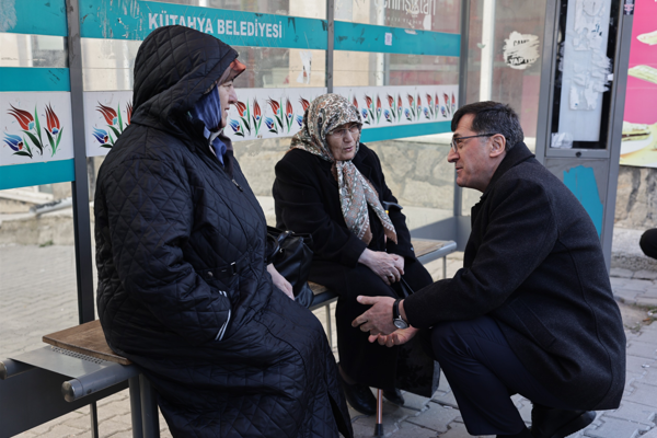 Başkan Kahveci, esnaf ve vatandaşlarla buluştu<