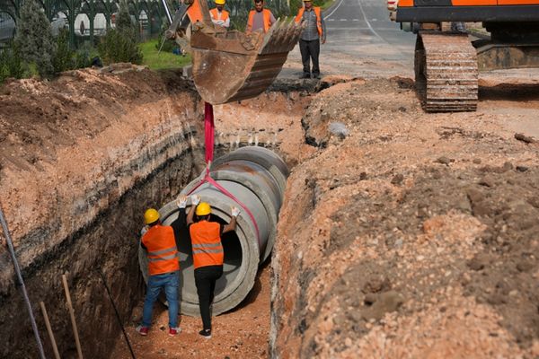 DİSKİ, Seyrantepe’de çökmelere neden olan hattı yeniliyor<