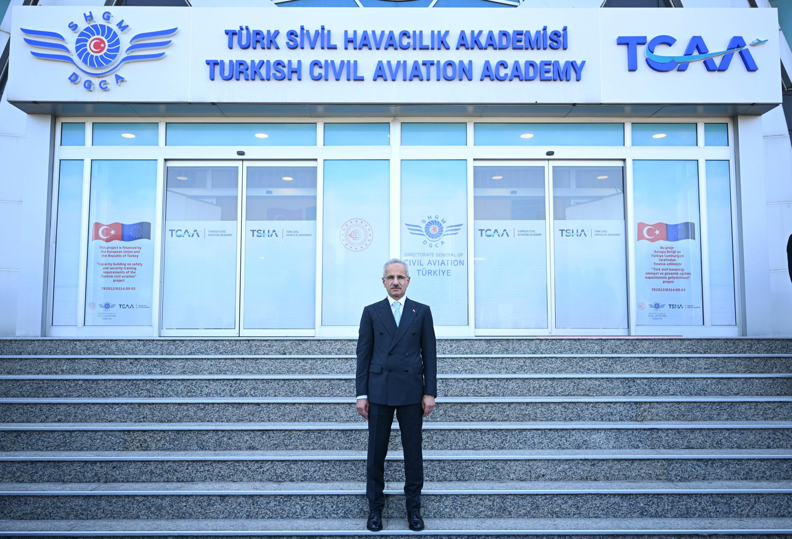 Bakan Uraloğlu: Türkiye 28 aktif Ro-Ro hattıyla taşımacılığı geniş bir ağda yönetiyor