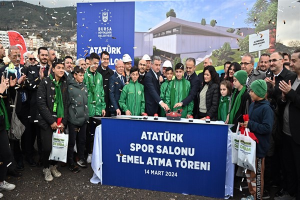 Atatürk Kapalı Spor Salonu’ndaki çalışmalar başladı<