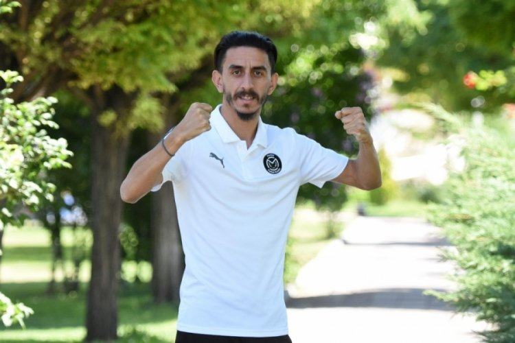 Bursaspor bir yeni transferini daha duyurdu!<