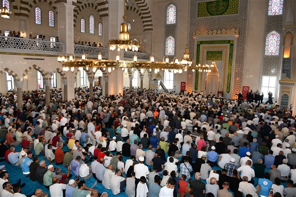 Hanife Hatun Cami açıldı<