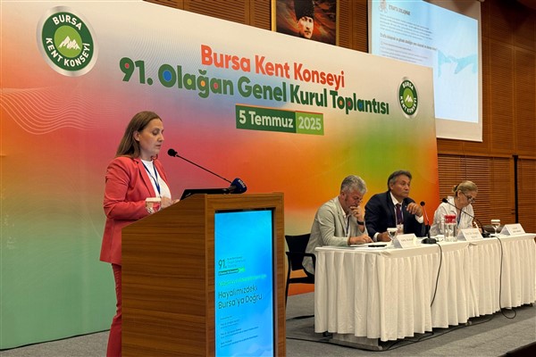 Bursa'da kentin 2050 vizyonu konuşuldu <