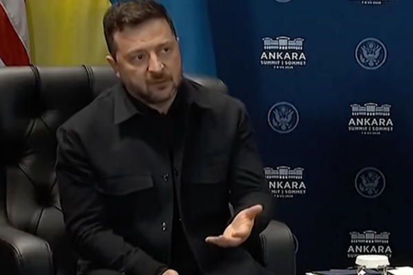 Zelenski: McCaul ile Ukrayna-ABD savunma iş birliğini görüştük<