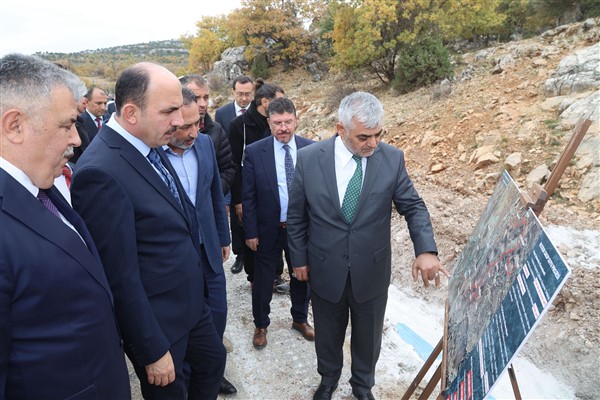 Başkan Aştay; Bozkır, Ahırlı ve Yalıhüyük'ü ziyaret etti