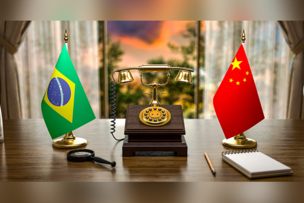 Cumhurbaşkanı Xi, Brezilyalı mevkidaşı Lula da Silva ile telefonda görüştü<
