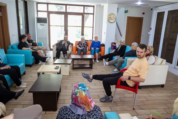 Antalya’da alzheimer hastalarına ve yakınlarına destek merkezi hizmet veriyor<