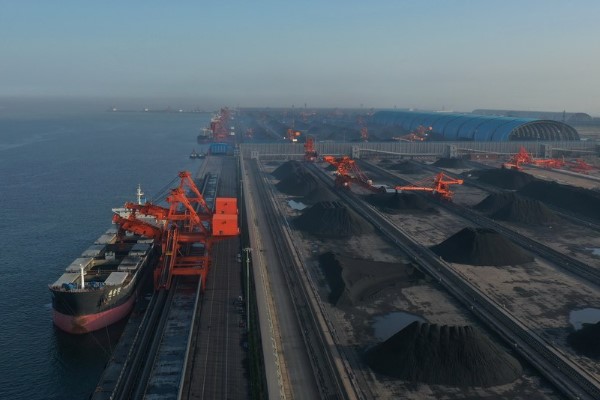 Jeopolitik riskler ve şirket bilançoları piyasaların odağında<