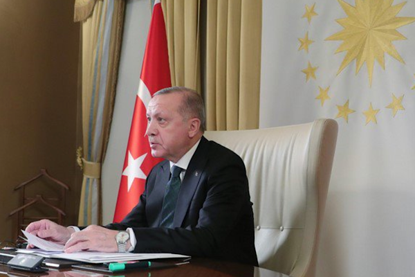 Erdoğan’dan Buz Hokeyi A Milli Takımı’na altın madalya tebriği<