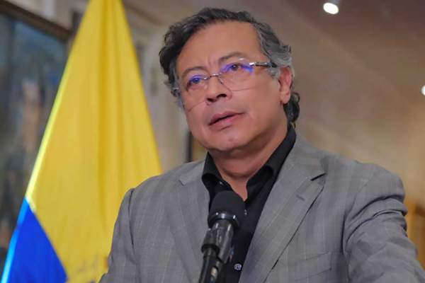 Petro ve Sanchez’ten demokrasi ve ekonomi gündemi<