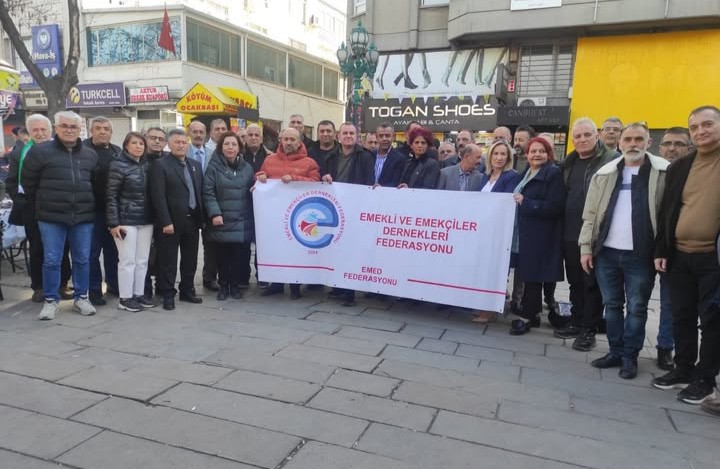 Özüpak: Bu maaşlarla eskiden sefildik, şimdi ise adeta telef oluyoruz<