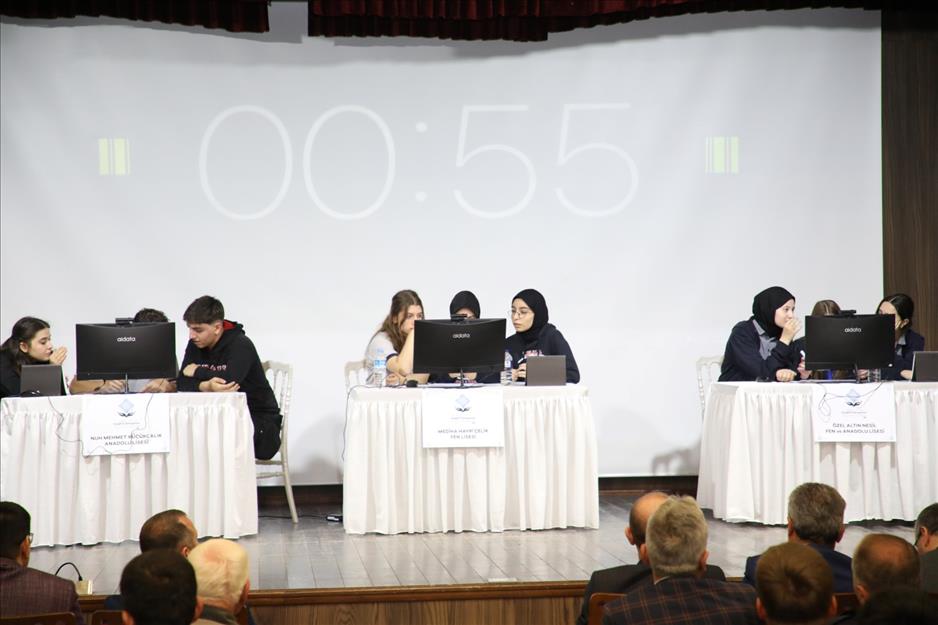 Liseler Arası İnegöl’ü Tanıyorum Bilgi Yarışması düzenlendi<
