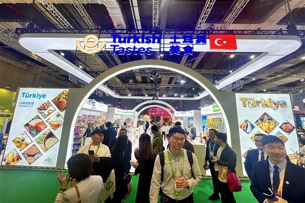 Türk şirketleri Çin pazarını keşfetmek için CIIE'de