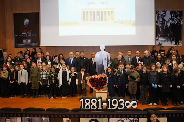 Orhangazi’de 10 Kasım Törenleriyle Atatürk anıldı<