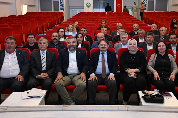 Manisa’da “Muhtarlar Akademisi Eğitimi” projesi başlatıldı<