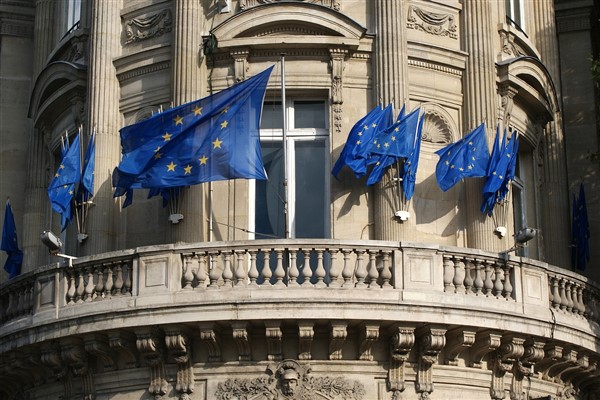 AB, Yemen'e 80 milyon euroluk insani yardım paketi açıkladı<