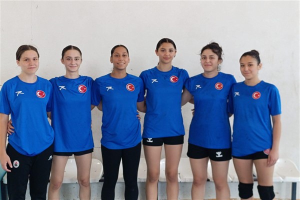 Kepez Belediyespor'un hentbolcuları milli takım kadrosunda<